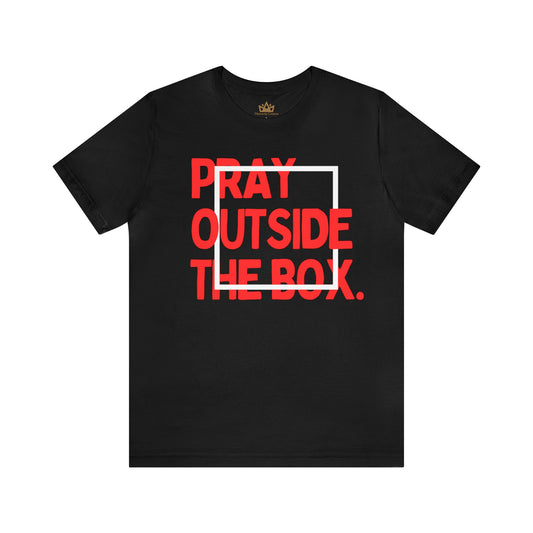 Pray outside the box Short Sleeve Tee